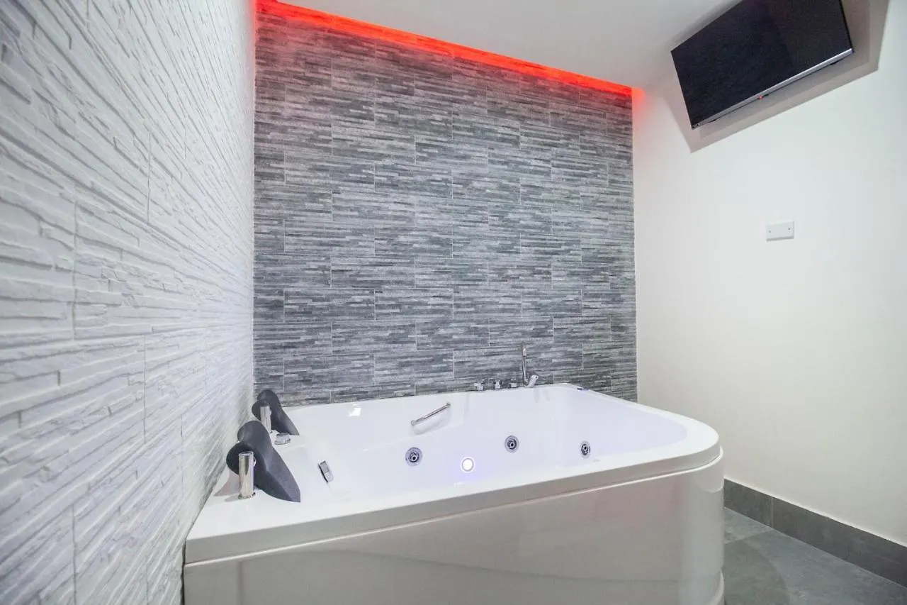 Aparthotel Royal Playa Suite And Apartament -Private Parking- Self Chek Out CTA Italien