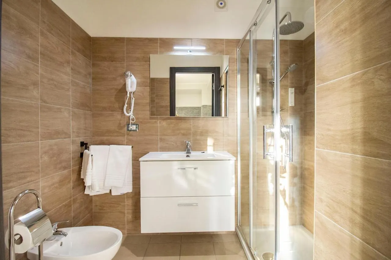 Royal Playa Suite And Apartament -Private Parking- Self Chek Out CTA 0*,