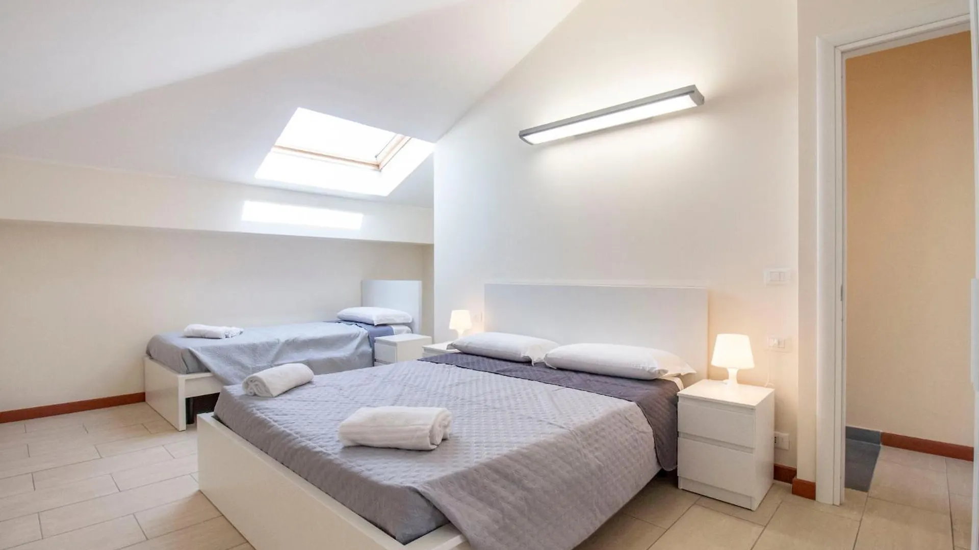Aparthotel Royal Playa Suite And Apartament -Private Parking- Self Chek Out CTA Italien