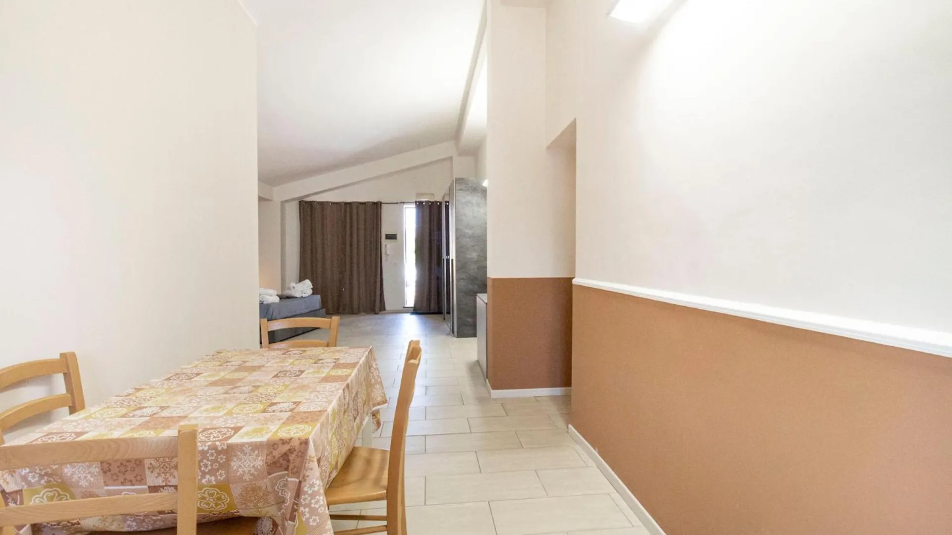 Aparthotel Royal Playa Suite And Apartament -Private Parking- Self Chek Out CTA