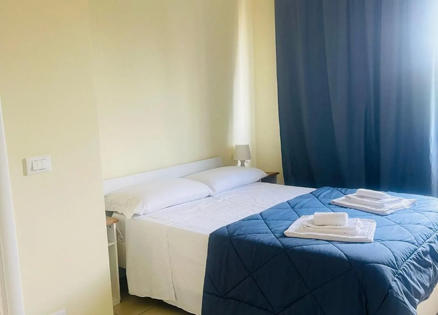 Royal Playa Suite And Apartament -Private Parking- Self Chek Out CTA